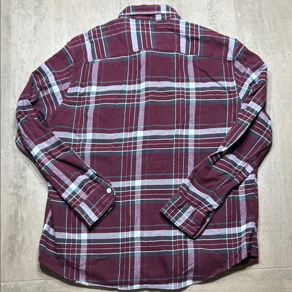 American Eagle Maroon Plaid Flannel Shirt - Picture 5 of 5